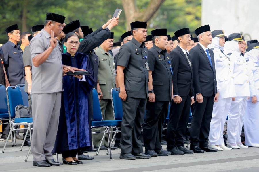 Wali Kota Bandung Muhammad Farhan Bongkar Pejabat Struktural
